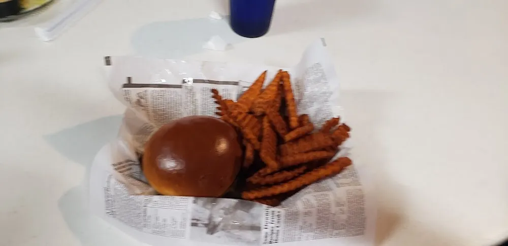 Cheeseburger & Sweet Potato Fries